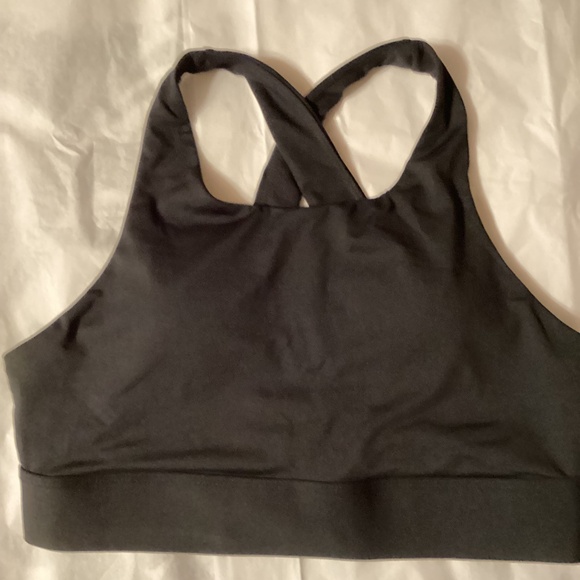 NWT Fabletics Ella High Impact Sports Bra - Picture 1 of 3
